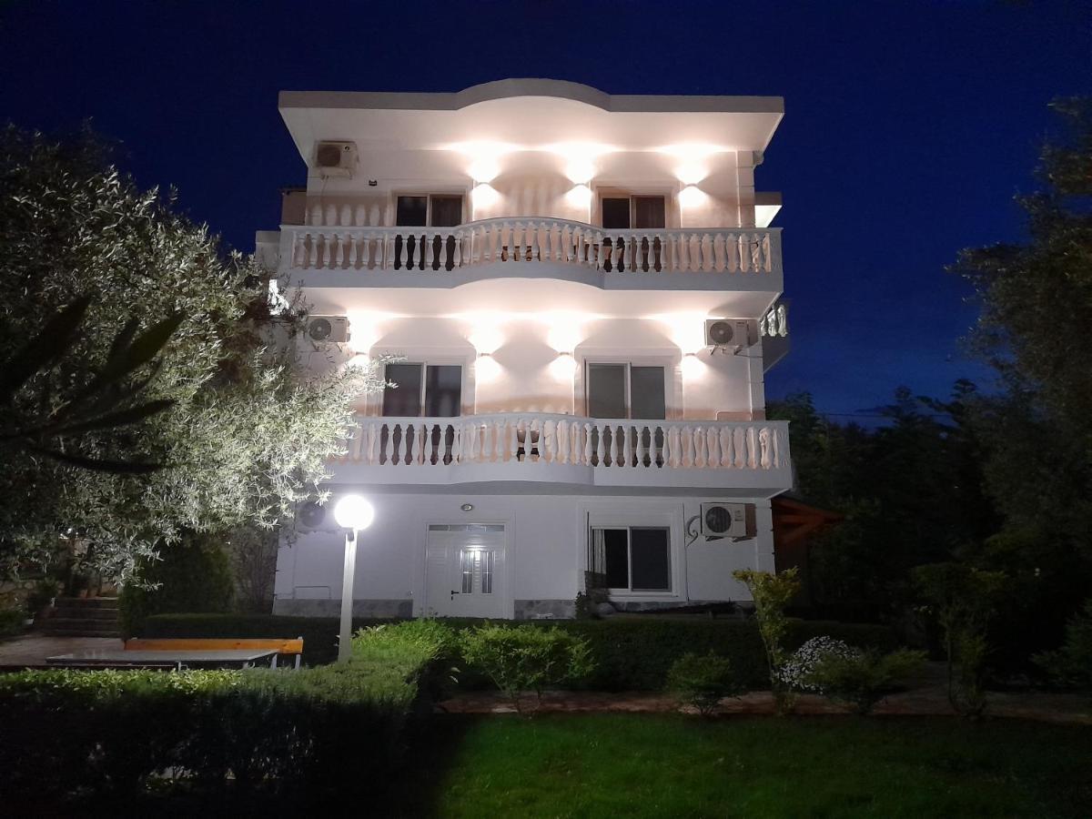 Hotel Villa Ambra Ksamil Esterno foto