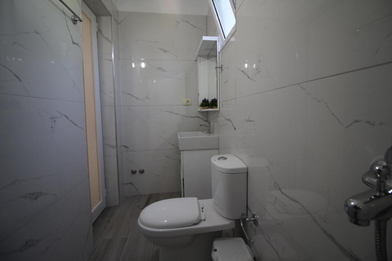 Hotel Villa Ambra Ksamil Esterno foto