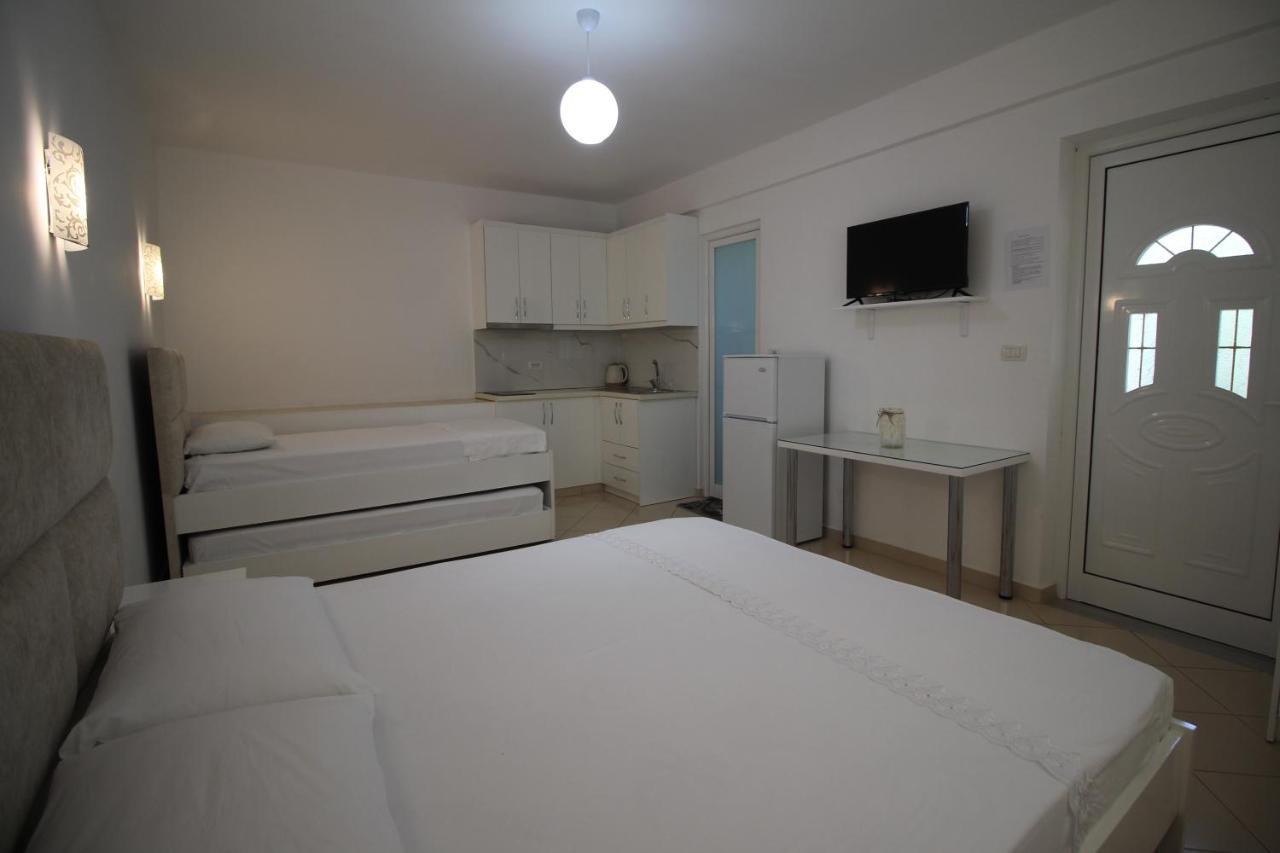 Hotel Villa Ambra Ksamil Esterno foto
