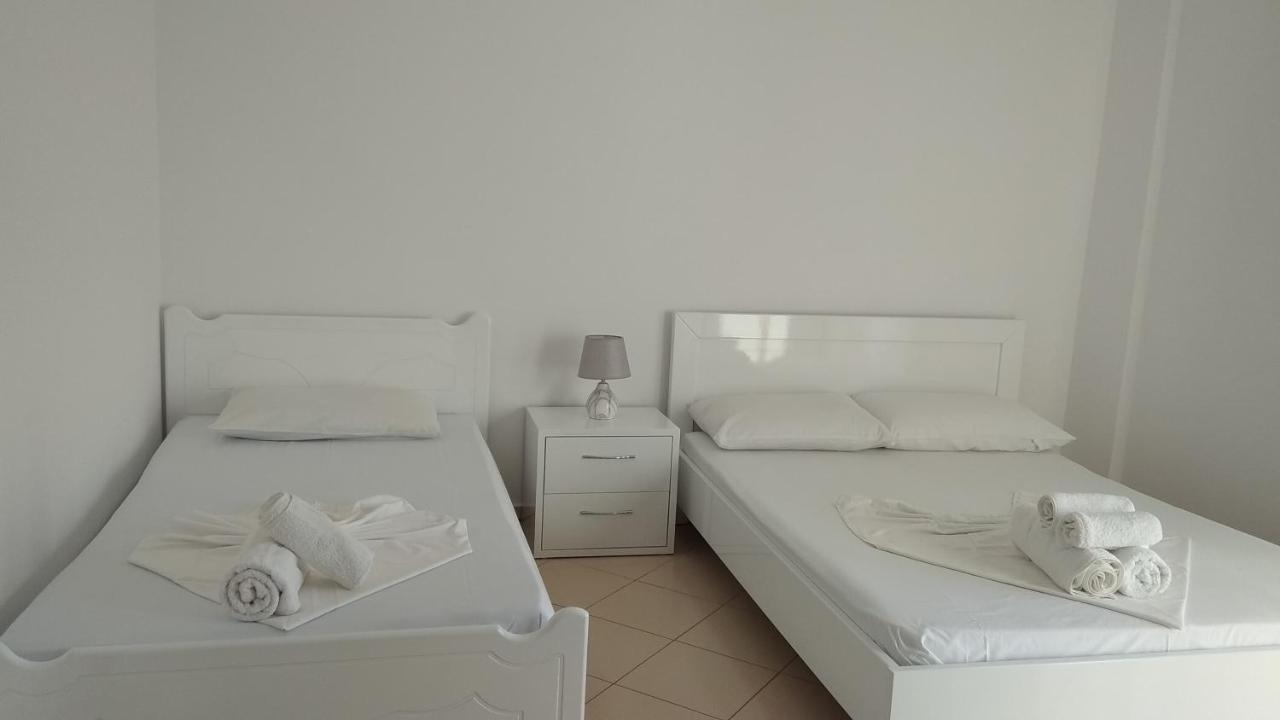 Hotel Villa Ambra Ksamil Esterno foto